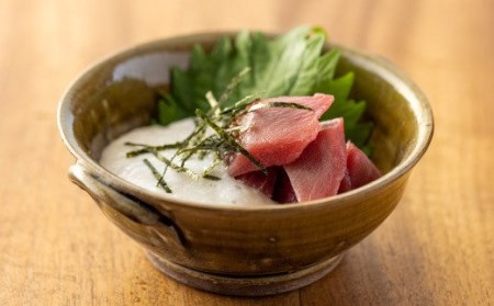 《先行受付》高原町の自然薯(1kg以上) 天然のむかごを種芋に使用！ [野菜 山芋 やまいも じねんじょ ワンストップオンライン対応] TF0503-P00042