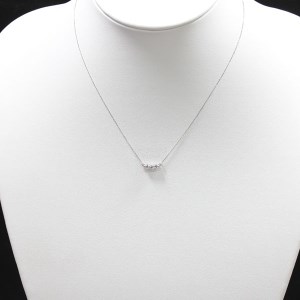 40-9-9 ネックレスPT900 プラチナダイヤモンド計0.3ct 3連横並びスリーストーンペンダント【f030-pt】 ALPAZ044
