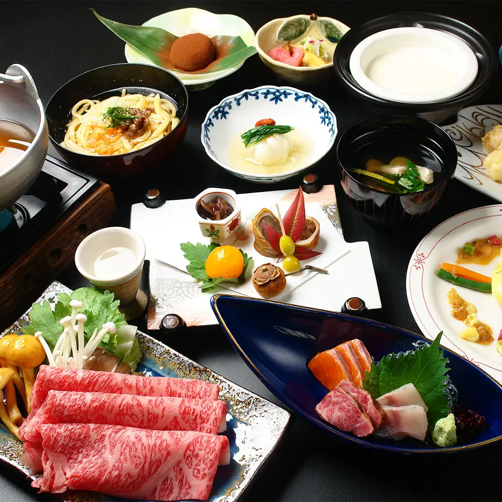 下呂温泉 【ゆらぎの里 ひだ山荘】宿泊補助券（9,000円分）【a015-3】