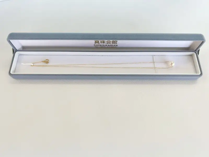 真珠 スウィング ペンダント ( K18 ) 8.0-8.5mm 真珠会館 ネックレス パール アクセサリー アコヤ真珠 本真珠 ファッション フォーマル カジュアル 冠婚葬祭 慶事 結婚式 卒業式 入学式 お祝い ギフト 贈り物 人気 特産品 国産 愛媛 宇和島 A160-001005