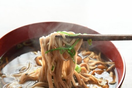 八ヶ岳山麓産生そば[220g×4袋] 盛谷製麺 年越しそば 信州 [35-01]