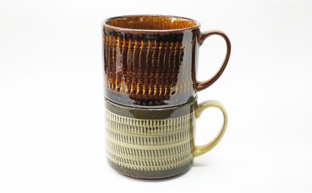 【波佐見焼】Folk Design 黄釉飛びカンナ＆飴釉打ち刷毛 マグカップ ペアセット 食器 皿 【玉有】 [IE26] 波佐見焼