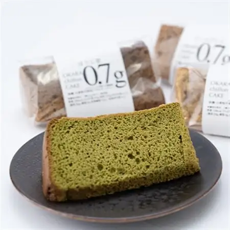 卵の力だけで膨らんだ、ふわっふわシフォンケーキ4個箱入り　グルテンフリー＆糖質かなりオフ【配送不可地域：離島】【1361722】