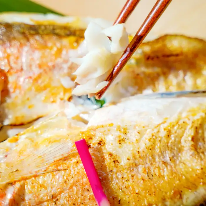 大ぶり甘鯛一夜干（２尾）【甘鯛 一夜干し 2尾 干物 あまだい ぐじ 大ぶり おつまみ 酒の肴 素焼き 唐揚げ 鯛 たい タイ あまだい アマダイ 魚介 魚貝 一日漁 無添加 贅沢 高級 父の日 母の日】