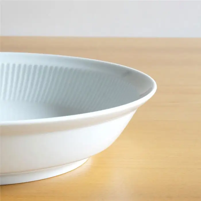 【白山陶器】【美しいレリーフ模様】よしず彫 盛鉢 1ピース 白磁 ボウル 食器 皿 【波佐見焼】 [TA75] 波佐見焼