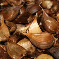 オーガニック 黒 ニンニク 1袋 にんにく 甘い 滋養強壮 ポリフェノール 発がん 予防効果 有機野菜 有機栽培 健康食品 有機JAS認証品 アースエイド 高知県 須崎市 EA099