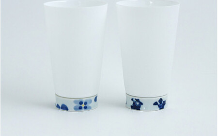 夕食を楽しませてくれる しん窯青花のパールシェルグラス(2個）と楕円小皿（2枚） の４点セット 小島芳栄堂 ar016