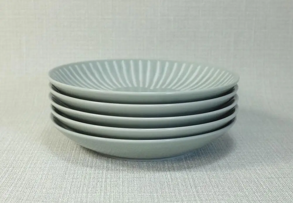 【波佐見焼】15.5ｃｍの皿５枚組  花ふわりグレー 【西海陶器】 ５　10136｜波佐見焼 陶器