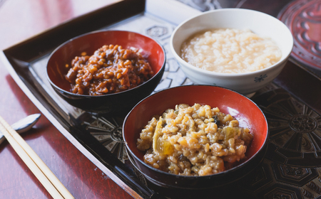 紀州湯浅より昔ながらの製法にこだわった 手作り 金山寺みそ 550g 木箱入り_AH6008n
