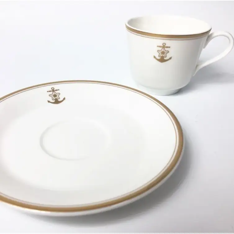 コーヒーカップ＆ソーサー 2客 (桜に錨)＋海軍復刻ティースプーン2本 (捧吉右衛門商店製紅茶匙) セット  2客 化粧箱入り カップアンドソーサー ティースプーン 洋白 ニッケルシルバー 食器 陶器 ギフト 贈り物 プレゼント 広島県 呉市 ku091-046-r