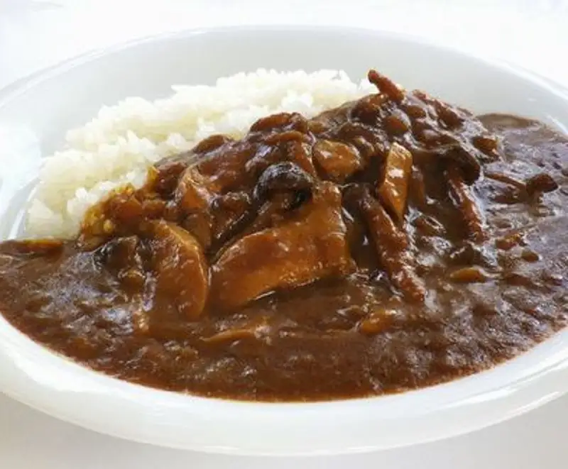 信濃の国　ビーフカレー・きのこカレー・ハヤシビーフセット