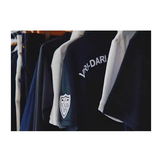 再生ポリエステル使用 サステナブル・ゴルフウェア・ブランド VIRI-DARI (ヴィリダリ) GOLFのウェア 吸水・速乾・UVケア レディースS（ワイン×レッド）