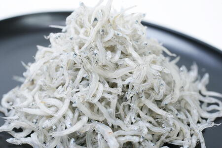 まるとも海産【冷蔵】特選 天日干し ちりめん 木箱 400g 紀州湯浅湾 直送！_C6032n