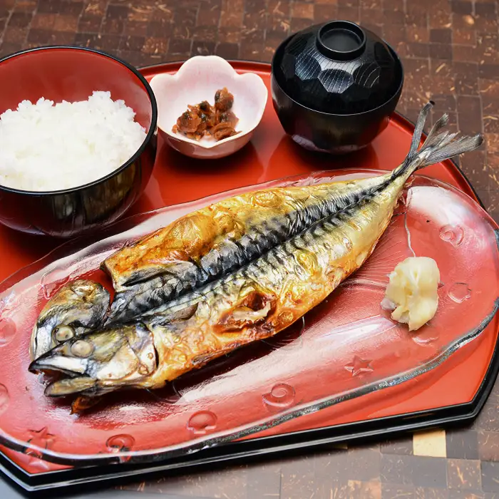 【極味のひもの】脂の乗った『とろさば・とろあじ』干物 各３枚　[0017-0029]