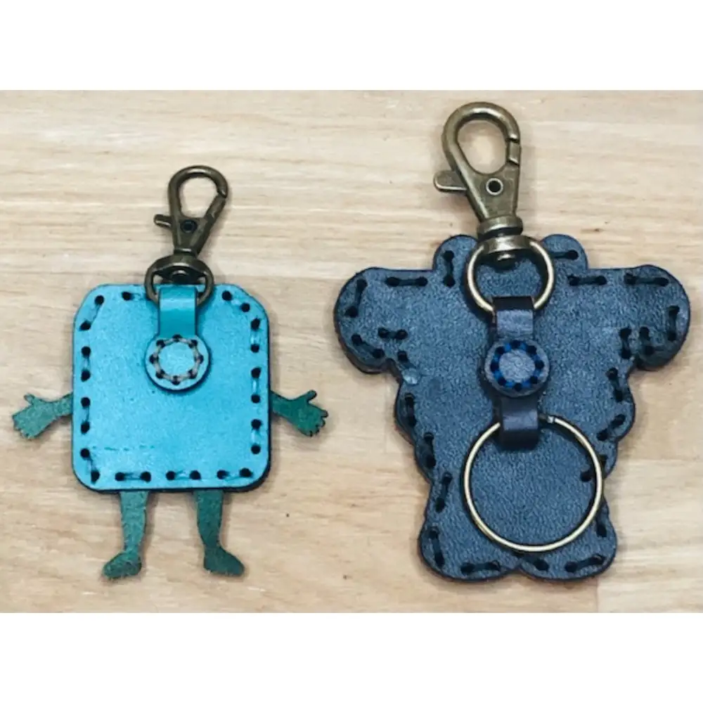 呉氏＆ヤブver3 レザーキーホルダーセット 手作り 一点もの 革製品 レザー キーリング レディース メンズ 鍵 バッグチャーム ストラップ ご当地キャラ ゆるキャラ 革小物 ヤブ ギフト プレゼント 送料無料 広島県 呉市 ku022-017-r
