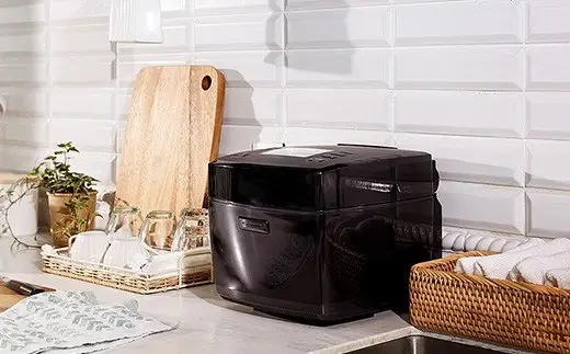 三菱IHジャー炊飯器　ダブル備長炭コート熾火（おきび）　炭炊釜　NJ-VP10J-B＜カラー：黒曜＞　【11218-1053】