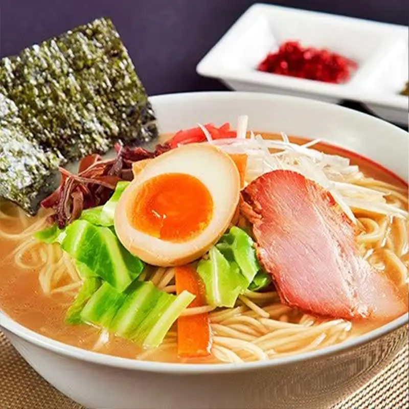 本場九州ラーメン2種セット 久留米豚骨醤油味＆ピリ辛豚骨スープ かすり化粧箱入(各8人前)×2箱【ラーメン とんこつ とんこつラーメン 麺 食品 加工食品 人気 ご当地 博多 グルメ お土産 おすすめ 福岡県 筑前町 送料無料 AZ013】