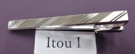 BX009-1 ダイヤカット　ネクタイピン　Itou I