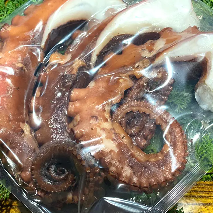 No.323 行列のできるたこ焼き屋が茹でる、こだわりの茹で蛸300g（CAS冷凍）