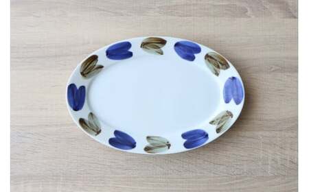 有田焼 二色双葉 リムオーバル皿【山忠】食器 器 うつわ 皿 オーバル皿 プレート オーバルプレート パスタ皿 カレー皿 ワンプレート ナチュラル 手描き 電子レンジ対応 ed027