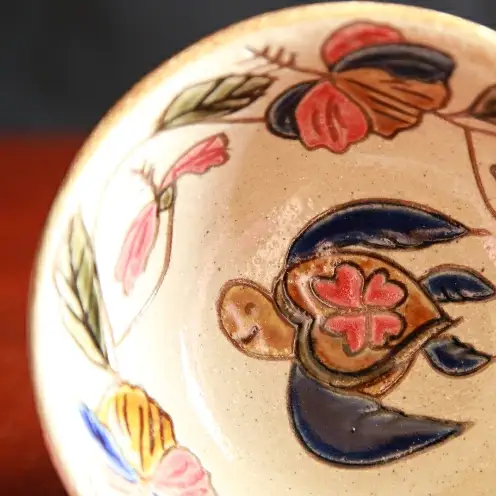 【陶芸工房ふじ】4寸マカイ1枚焼き（ハイビスカス・カメ)と（ハイビスカス・クジラ）セット