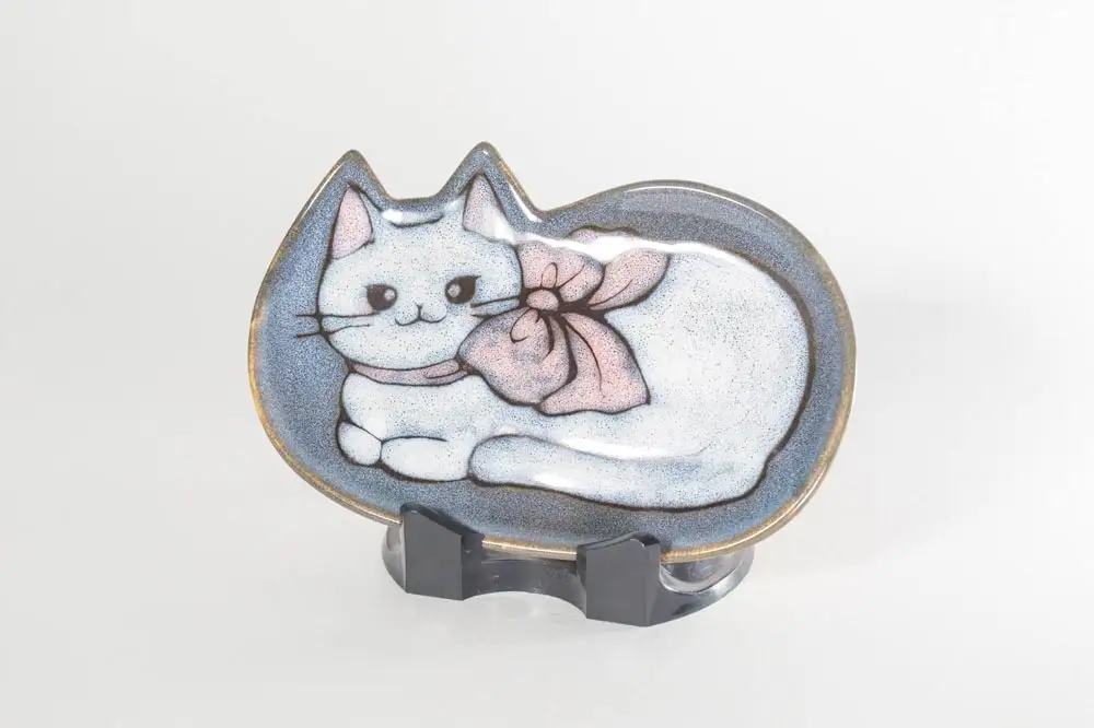 ねこ皿 株式会社 布引焼窯元 滋賀県 東近江市 A-B06 猫 ネコ 皿 小皿 陶器 食器 七彩天目 焼き物 伝統工芸品 工芸品 手描き 飾り皿 贈り物 ギフト