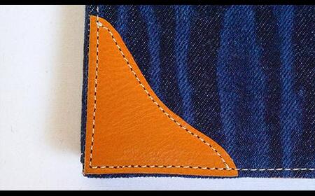 ブックカバー ノートカバー A5 刺繍バージョン ブックカバー デニム ノート 本 カバー 文庫本 お洒落 おしゃれ 木製 本革 広島県福山市/有限会社アルファ企画 [BAFB013]