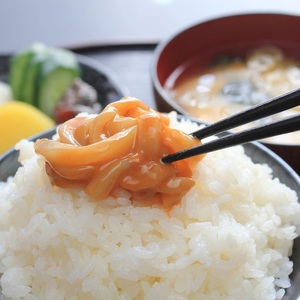 晩酌おつまみセット(サーモンハラス明太漬200g・とらふぐ皮キムチ300g・たこわさ140g・いか塩辛140g)【001-0483】