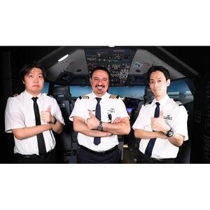 フライトシミュレーターでパイロット体験（1~2名）