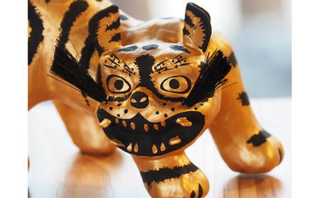【ふるさと納税】腰高とら（こしだかとら）セット Sサイズ 金黒・黒金 伝統工芸品 張り子 干支 寅年 手づくり 縁起物 魔除け おしゃれ 置物 インテリア おもちゃ 人形 民芸品 