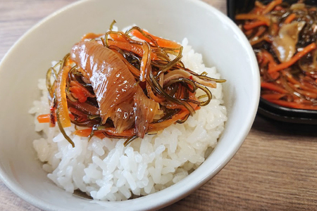 気仙沼産 ふかひれ入り 松前 しょうゆ漬け 150g ×2個 計300g [SUNPLUS 宮城県 気仙沼市 20565765]