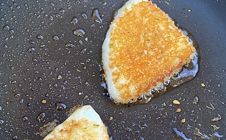 【京丹波のチーズ】 焼いて食べるちーずセット 国産 生乳 ナチュラル チーズ カチョカバロ モッツァレラチーズ おつまみ 料理 サラダ ご当地グルメ お取り寄せ 京都 丹波 京丹波町 [016MS001]
