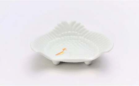 有田焼 white × gold 6点セット【丸兄商社】食器 器 うつわ 陶磁器 食器セット セット 皿 銘々皿 小皿 小付 前菜皿 取皿 箸置 結び 梅 鶴 桜 菊 縁起物 華やか お祝い お正月 ハレの日 ホワイト ゴールド A55-153