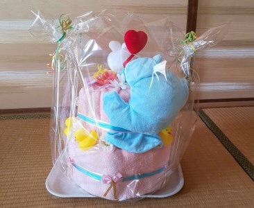 オムツケーキ　Mサイズ【直径：約20cm~35cm、高さ：約40cm】（ピンク）（015_5003）