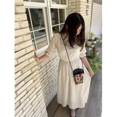 ゴブラン織りの外ポケット付き、とにかくかる～い携帯ポシェット【配送不可地域：沖縄県】【1453605】