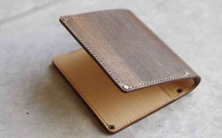 【こだわりの革細工】二つ折り財布 /「LEATHERS by Kei Arabuna」革 財布