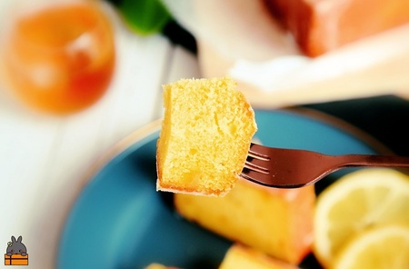 ～南の島の人気店～もたいみどり焼菓子店のtheレモンケーキ（２本） ( 洋菓子 ケーキ 焼菓子 レモン フルーツ 南の島 徳之島 鹿児島 美味しい スイーツ 人気店 )