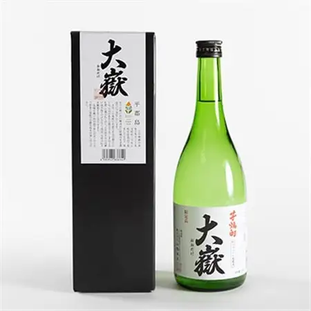 平郡芋焼酎「大嶽35度」720ml箱入_酒・アルコール 芋焼酎 焼酎 _【1457023】
