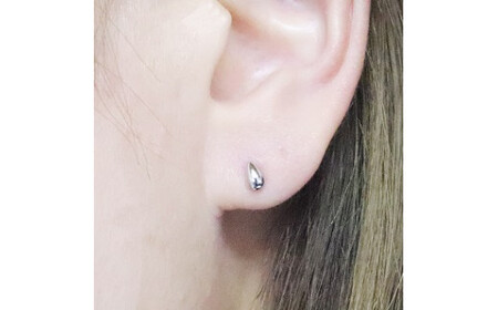 プラチナ しずく 小 ピアス  山梨 プラチナピアス シンプル シンプルピアス プラチナ PT900 ジュエリー アクセサリー 山梨県 甲斐市 BQ-39