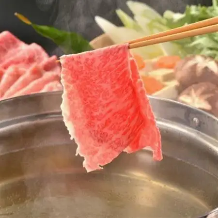 稲葉メルヘン牛(A4-A5)　しゃぶしゃぶ用モモ700g【配送不可地域：離島・北海道・沖縄県】【1291445】
