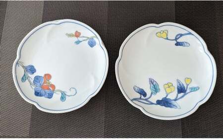有田焼 黄花・紅花 銘々皿 4枚セット【東洋セラミックス】食器 器 うつわ 皿 小皿 取皿 デザート皿 プレート 2枚 セット 上品 美しい A22-2