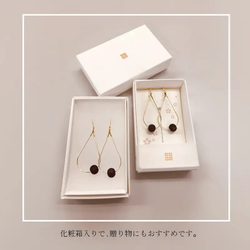 京極あわせ 四つ目ピアス アクセサリー 