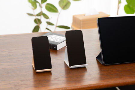 和紙のスマホスタンド iPhone 16 Pro Max 対応 ベージュ 岩手県奥州市産 バンドシー Bandc for iPhone 16 Pro Max, 15 Pro Max, 14 Pro Max, 13 Pro Max, 12 Pro Max, 11 Pro Max, 11, XS Max, XR [AR182]