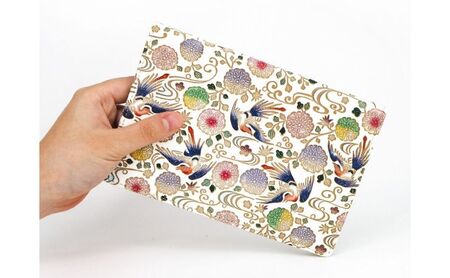 【文庫屋大関】パーソナルホルダー　花鳥【皮革工芸品】 民芸品 雑貨 日用品 ファイル 多用途 牛革 
