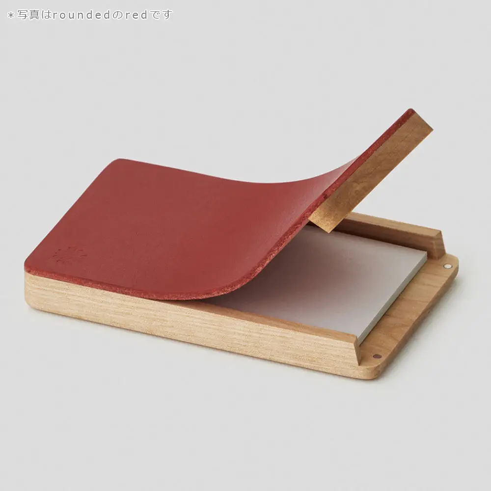 Flap card case -  rounded　camel/SASAKI【旭川クラフト(木製品/名刺入れ)】フラップカードケース / ササキ工芸_03271