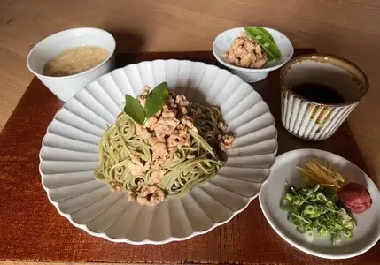 ラー麦使用！八女茶の茶そば 太麺 風味豊か 挽きたて 茹でる 焼きそば 瓦そば アレンジレシピ 福岡県 八女市 027-005