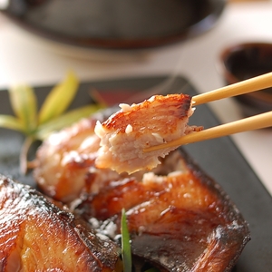 【6回定期便】中間市老舗マル五 辻鮮魚店 おいしい味噌漬けセット(さわら・ぶり・ふぐ)【001-0392】
