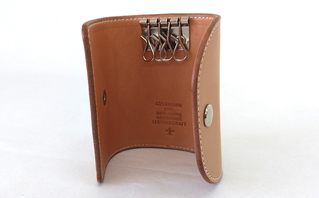 【4358 aging&anti－aging】 本革 キーケース ／ レザー 鍵 車 車の鍵 ケース 収納 シンプル ベージュ系 本革製 レザー製 革製 レザー小物 おしゃれ かっこいい メンズ レディース 大人 男性 女性 オススメ おすすめ