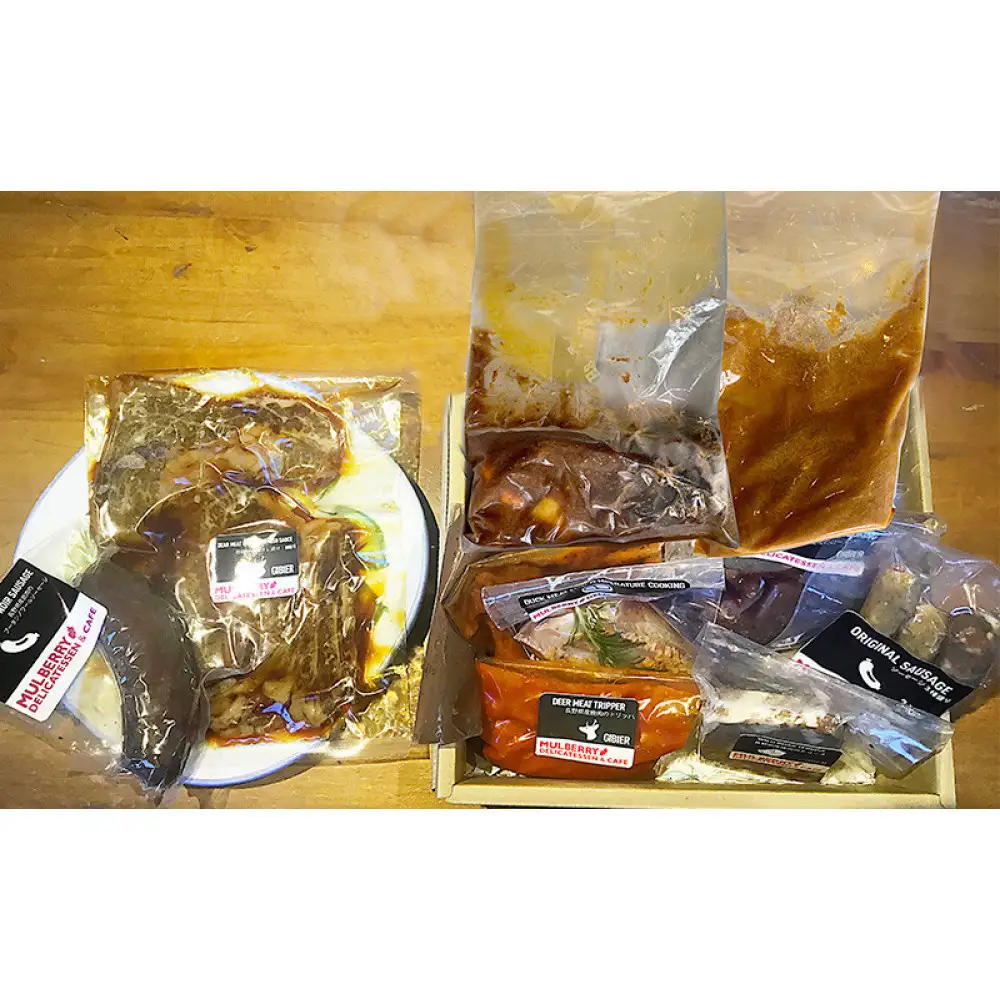 贅沢の極み！魂の信州肉＆ジビエ料理スペシャル盛り合わせ（13種入り） |  ジビエ 信州肉 詰め合わせ 鹿肉 猪肉 人気 おすすめ 鴨肉 信州牛 ローストビーフ ソーセージ テリーヌ ミートソース カレー 赤ワイン煮込み レバーパテ 惣菜 おかず ギフト 長野県 長野市 信州 信濃 ふるさと納税