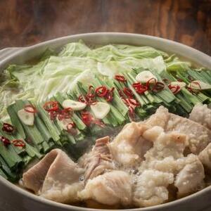 【全6回定期便】福岡グルメ定期便C【大川市】≪博多和牛 牛すじカレー・博多和牛 ミニステーキ・辛子明太子・九州産ハーブ鶏水炊きセット・国産牛もつ鍋セット・博多豚骨ラーメン≫